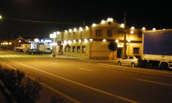 exterior-meson-noche
